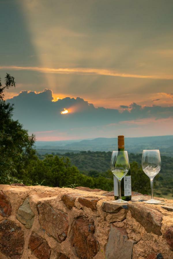 Bed and Breakfast Olive Tree Farm à Magaliesburg Extérieur photo