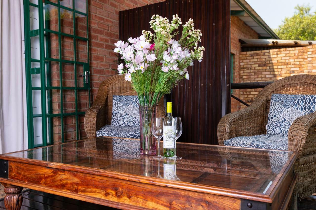 Bed and Breakfast Olive Tree Farm à Magaliesburg Extérieur photo