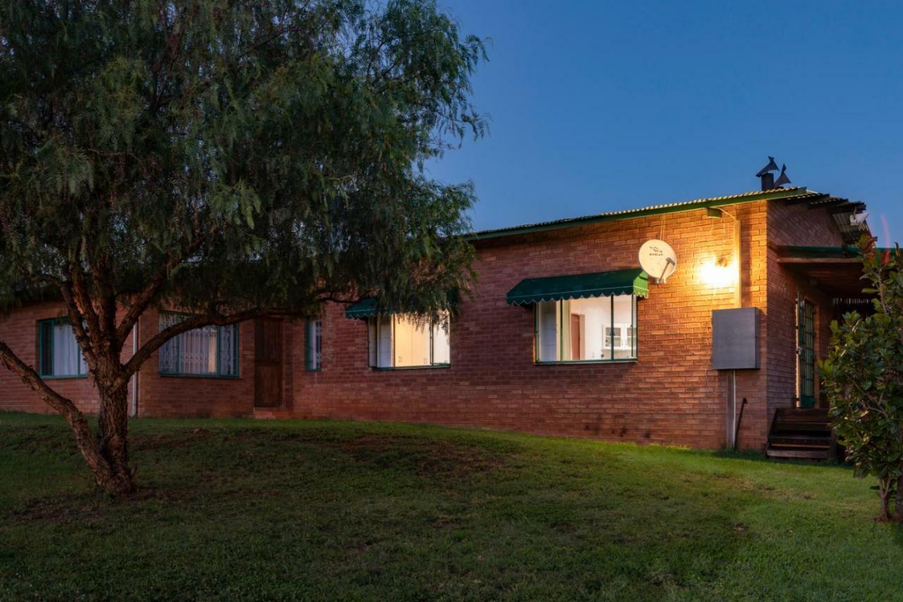 Bed and Breakfast Olive Tree Farm à Magaliesburg Extérieur photo