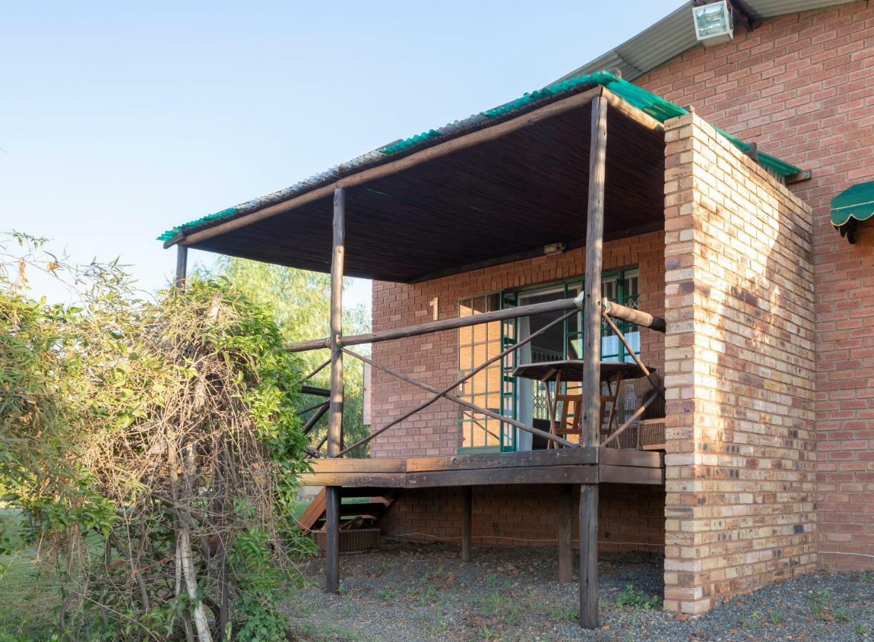 Bed and Breakfast Olive Tree Farm à Magaliesburg Extérieur photo